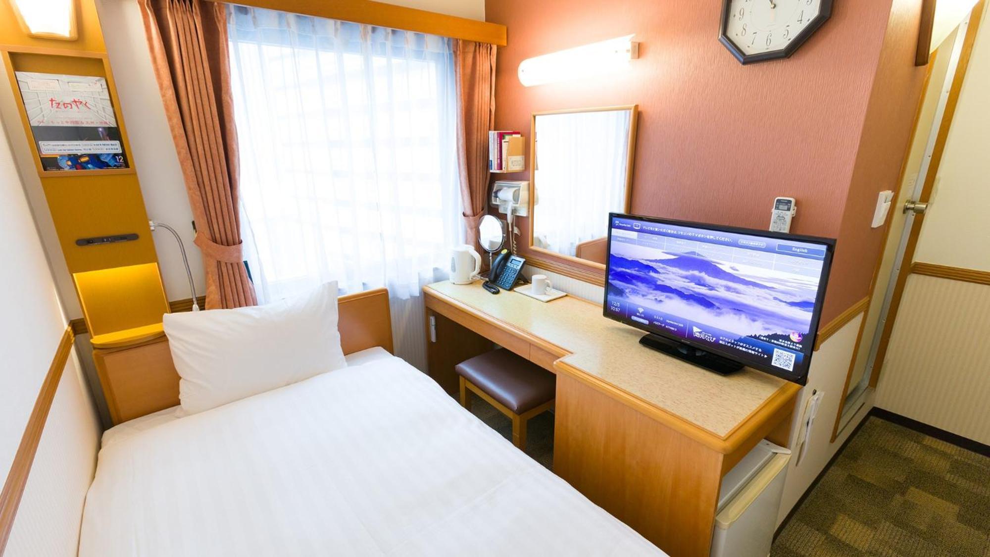 Toyoko Inn Tokyo Shinagawa Aomono-Yokocho-Eki Chambre photo